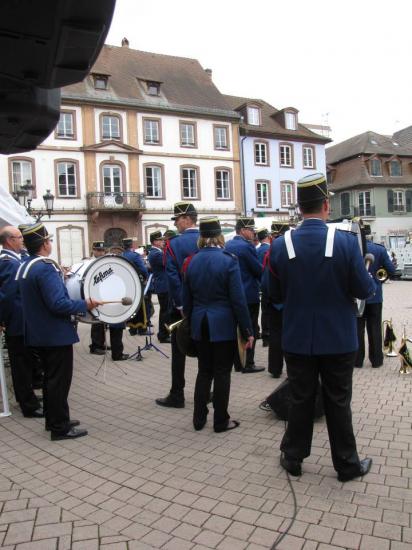 1175406_657454354266632_2121541705_n