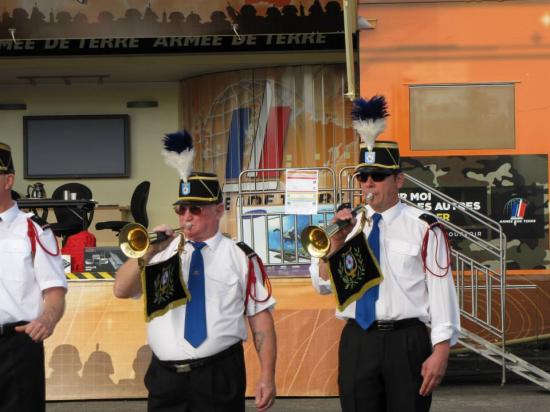 561532_670577909620943_1803460758_n